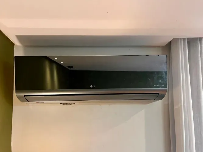 Ar-Condicionado LG Inverter 18.000 BTUs