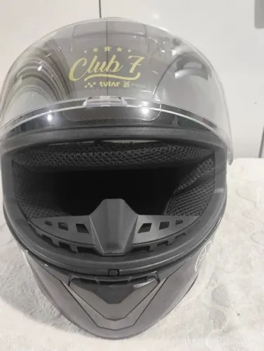 Capacete novo