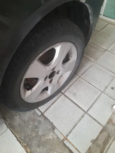 Vendo e troco este jogo de roda aluminio