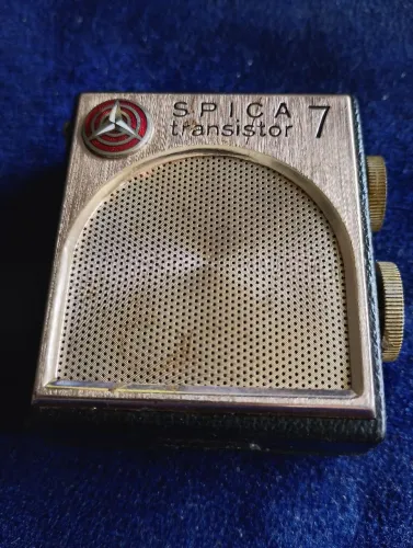 Rádio antigo para colecionadores anos 60