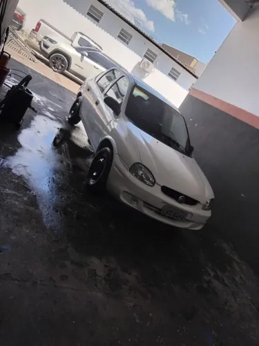 Chevrolet Corsa Sedan 1.0 MPFI 8V 71cv 4P 2004