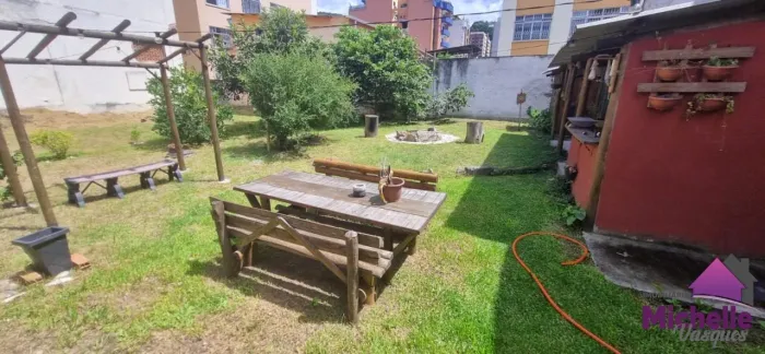 Ponto Comercial para Venda em Teresópolis, VARZEA, 2 dormitórios, 1 banheiro