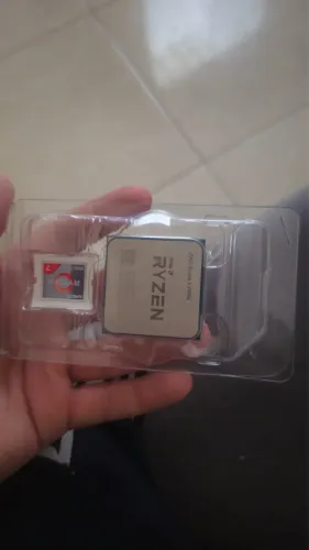 Processador Ryzen 5 3400g NOVO