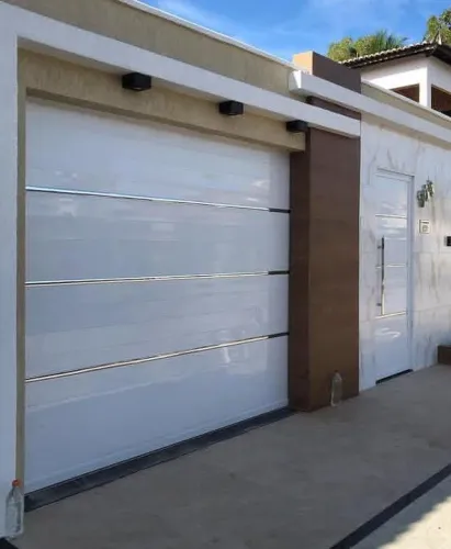 Portão em alumínio preto