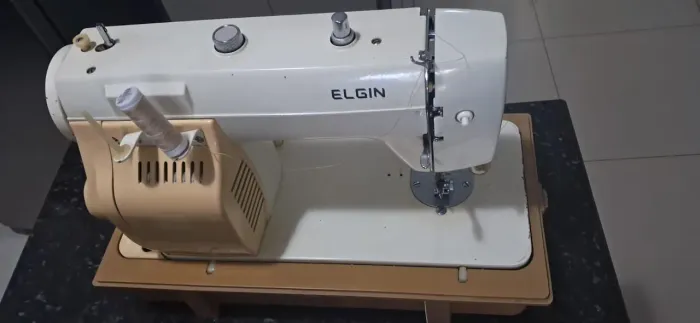 MAQUINA DE COSTURA ELGIN GENIUS