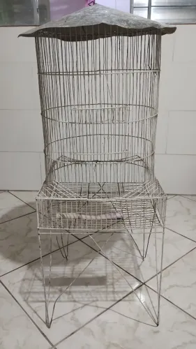 Gaiola grande de chão