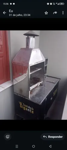 Vendo um carro de espinho seme novo