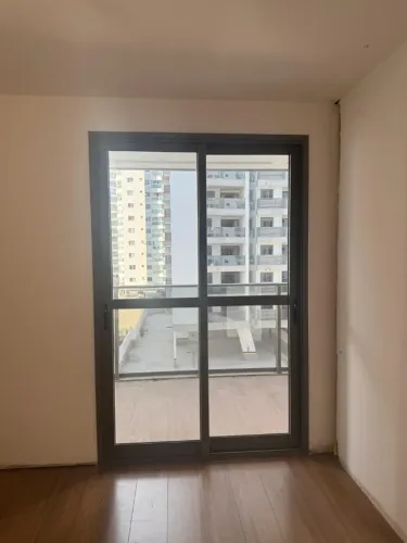 Porta de Alumínio Bronze com 2,30 altura 1,50 largura 2 Folhas
