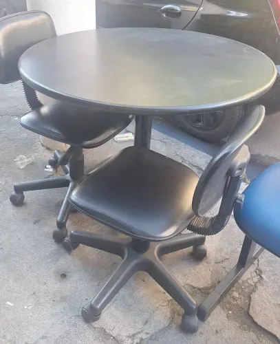 Mesa,para escritório em ótimo estado.