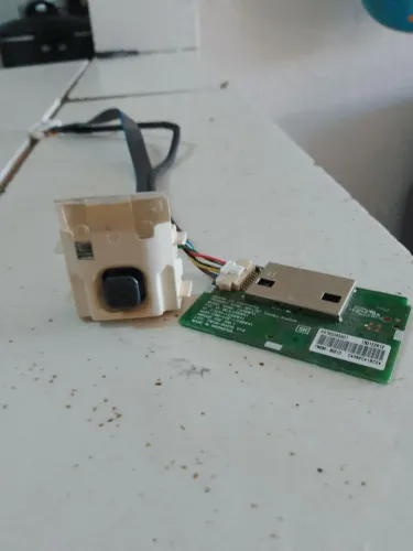 Placa wifi joystick botão power TV LG42-42LF76500-LGSBW41