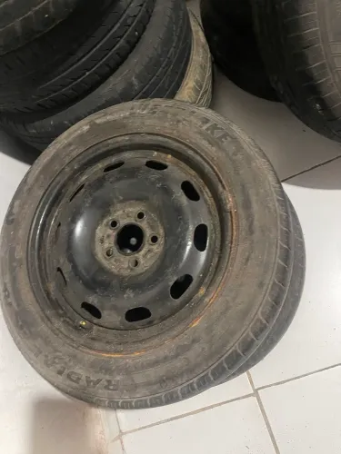 Estepe aro 16 aro 15 Volkswagen cinco furo por apenas R$250