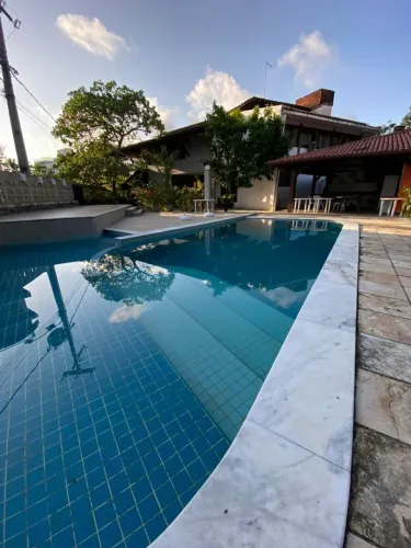 ALUGA SE PARA TEMPORADA EXCELENTE CASA EM PORTO DE GALINHAS. 