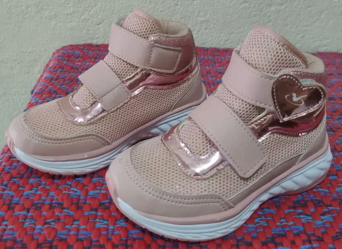 Bota infantil menina ajuste amplo Via Vip