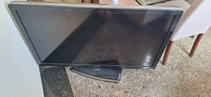 TV Philips 52 polegadas funcionando