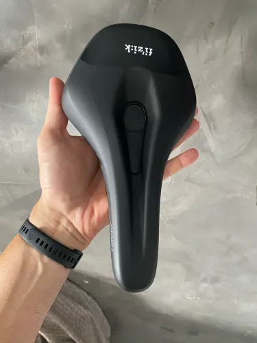 Selim Fizik aidon terra 145mm