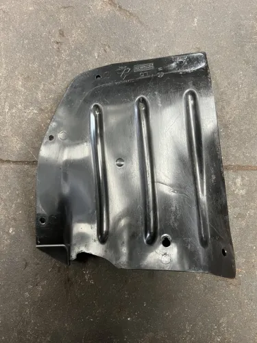 Guarda Po Parabarro Traseiro Direito Pajero Tr4 2008 A 2016