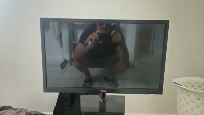 ?Monitor LG 23 Full HD funcionando - barato?