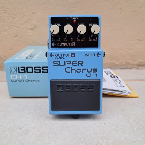 Pedal Boss CH-1 Super Chorus para Guitarra