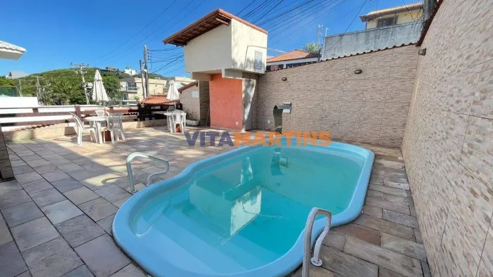 Casa duplex em condomínio com 2 quartos à venda no Peró - Por R$ 290.000,00
