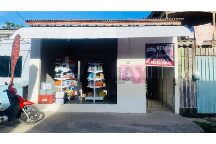 Casa à Venda com ponto comercial: R. Magalhães Barata, Breves/PA