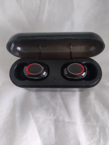 Fone Bluetooth + Power Bank com Visor Digital R$30