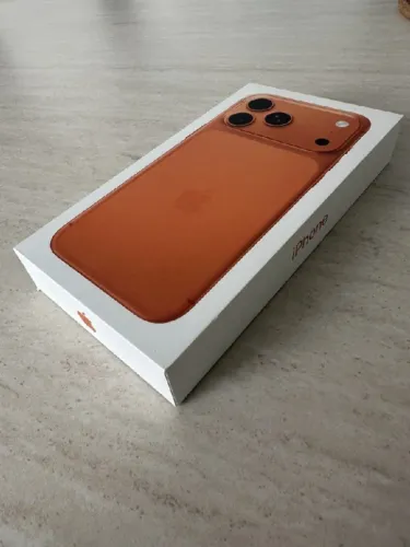 iPhone 17 Pro Max 256GB Laranja - Lacrado - Retirada em Loja Física na Savassi