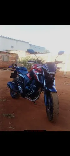 Troco moto em carro