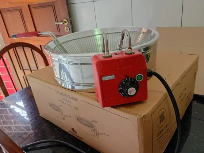 Fritadeira elétrica Progras 7 litros