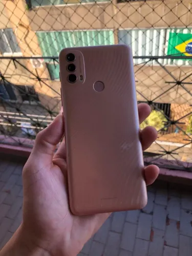 Moto e40