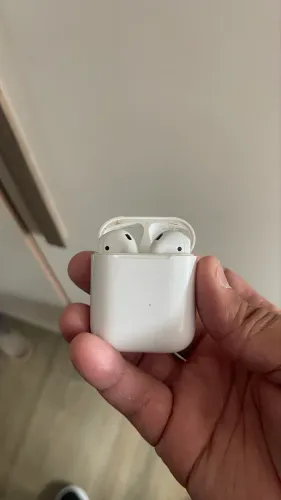 AirPods 2