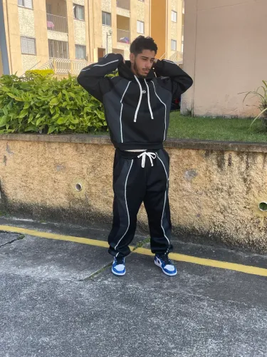 Conjunto de Moletom Streetwear Premium (Novo) Blusa e Calça