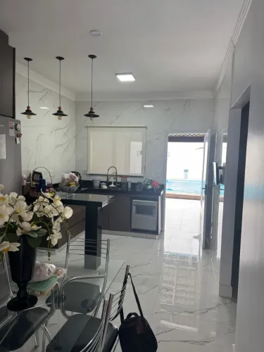 Casa, 3 quartos, 1 suíte, 160 m², 2 vagas no Summerville em Anápolis