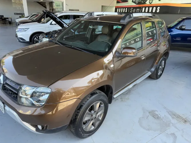 Renault Duster Dakar 4X4 2.0 Hi-flex 16V Mec. 2016