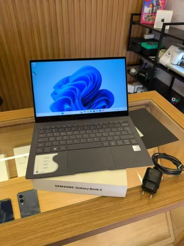 Samsung Book S touch i5 Ultra fino