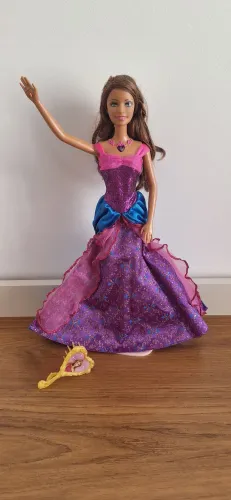Barbie Alexa Castelo de Diamantes 
