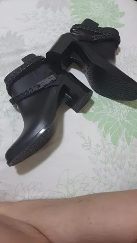 Bota Colcci 35/36 nova