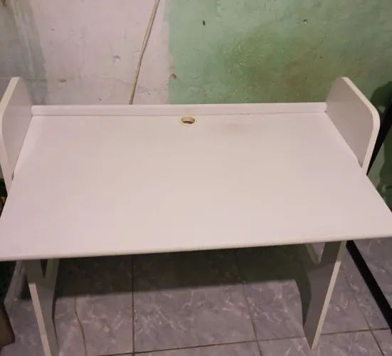 Mesa escrivaninha (leiam a descrição)