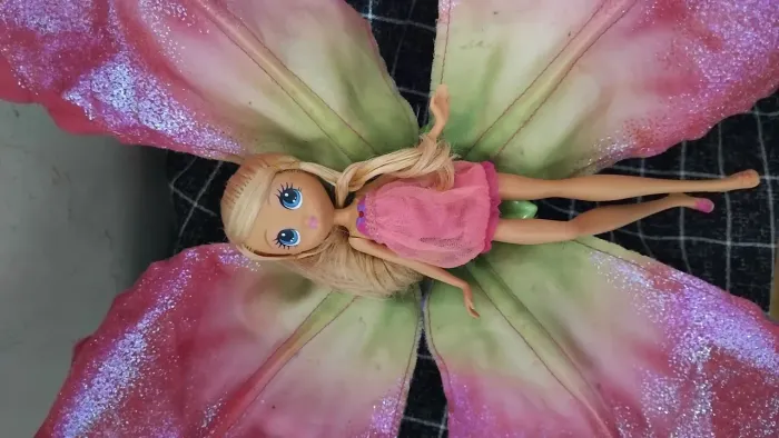 Barbie a polegarzinha