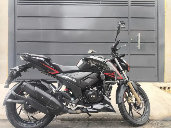 Dafra Apache 200 RTR, segundo dono.