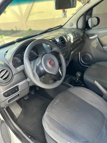 Fiat Palio Essence 1.6 Flex 16V 5P 2014