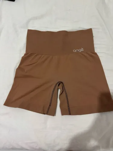 Short cintura alta marrom poliamida