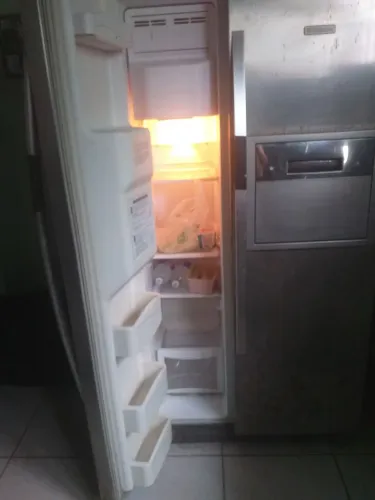 Refrigerador Electrolux side by side inox