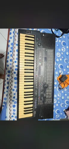 Teclado yamaha completo