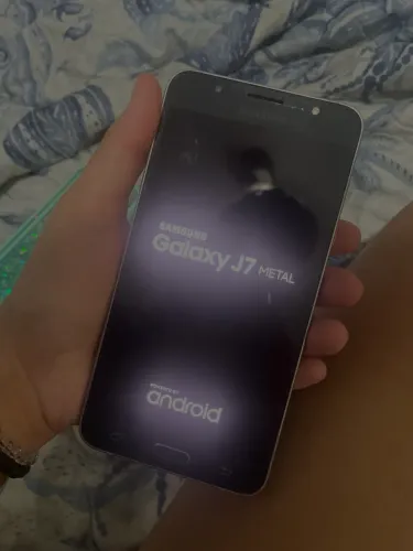 celular sansug j7