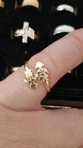 Lindo Anel banhado a ouro 18k