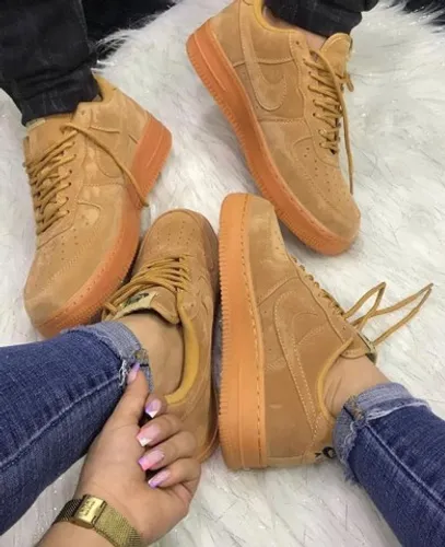 Tênis Nike Air Marrom