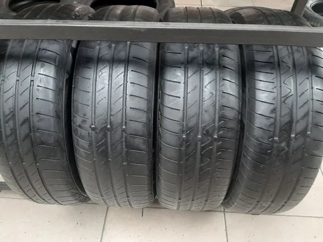 Jogo de pneus usados 185/65r15 Continental Powercontact2