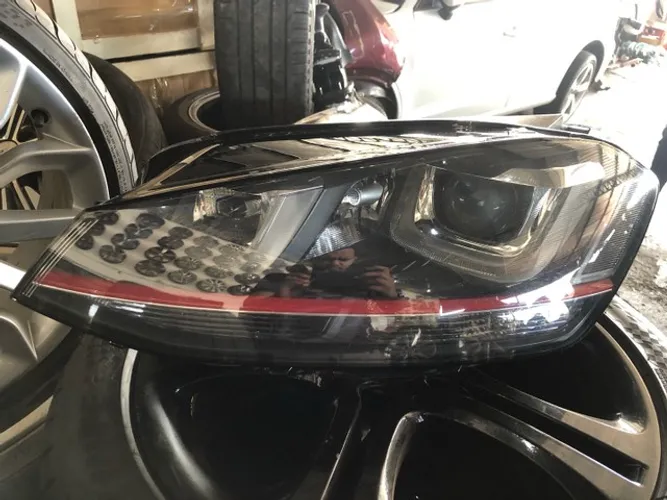 Farol golf Gti 2016