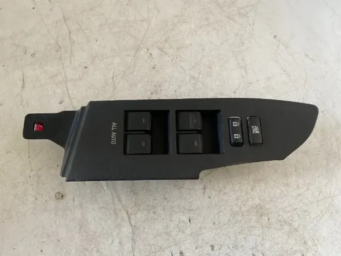 Comando de Vidro Dianteiro Direito Toyota Corolla 2016