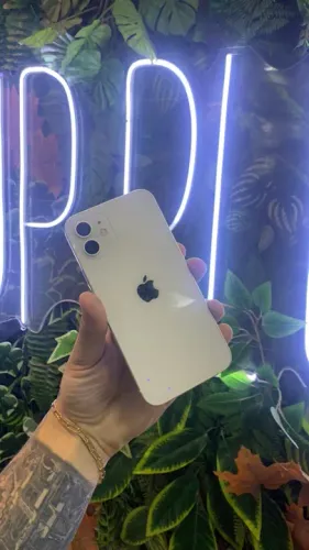 iPhone 11 branco 